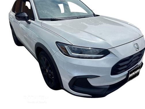 Platinum White 2024 Honda HR-V Sport