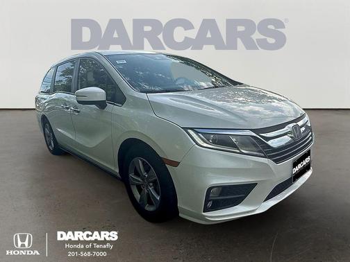 White Diamond Pearl 2018 Honda Odyssey EX-L
