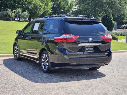 2020 Toyota Sienna Limited Premium