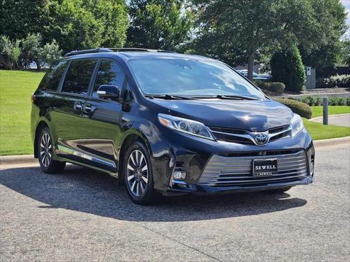 2020 Toyota Sienna Limited Premium