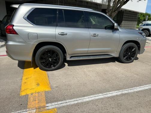 2020 Lexus LX 570 Three-Row