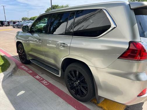 2020 Lexus LX 570 Three-Row