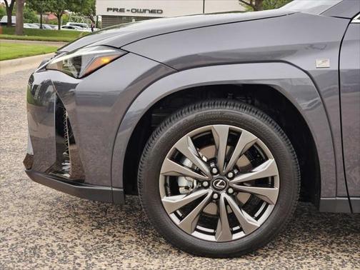 2025 Lexus UX 300h F SPORT Design