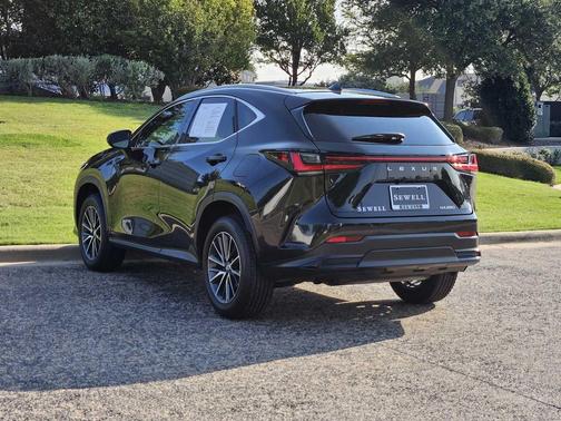 2025 Lexus NX 250 Base