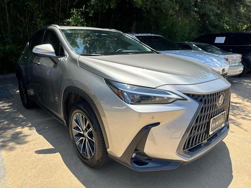 Atomic Silver 2025 Lexus NX 250 Premium