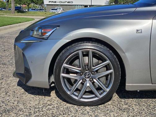2019 Lexus IS 300 Base