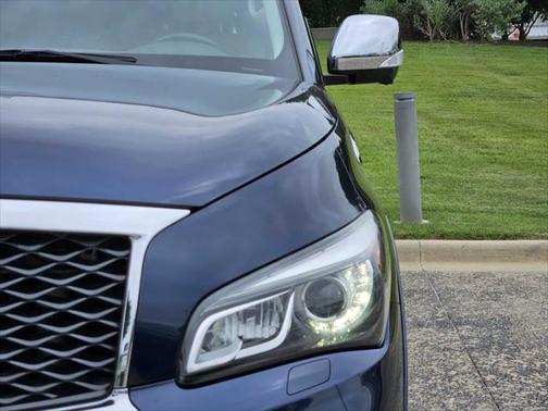 2017 INFINITI QX80 Base