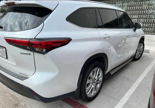 2022 Toyota Highlander Hybrid Limited