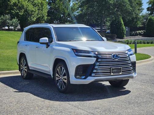 2025 Lexus LX 600 Luxury