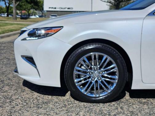 2017 Lexus ES 350 Base