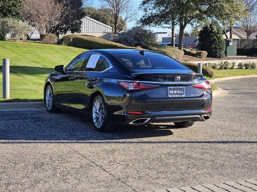 2022 Lexus ES 350 Ultra Luxury