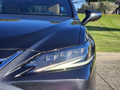 2022 Lexus ES 350 Ultra Luxury