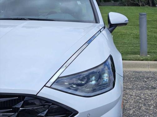 2020 Hyundai SONATA Limited