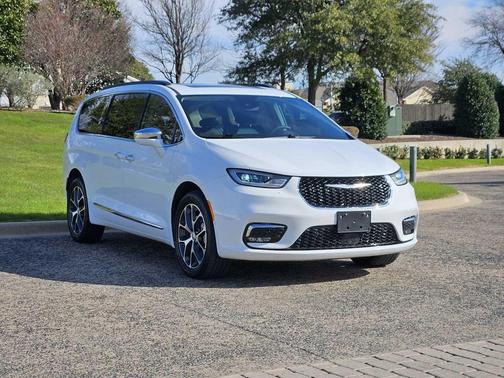 2022 Chrysler Pacifica Limited