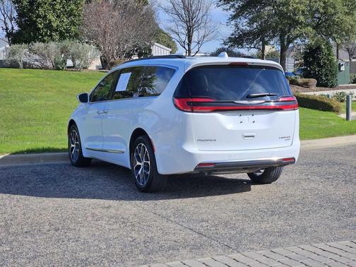 2022 Chrysler Pacifica Limited