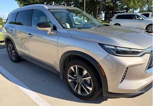 Warm Titanium 2025 INFINITI QX60 Luxe