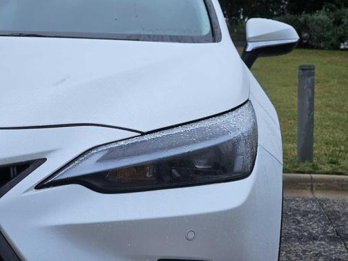 Eminent White Pearl 2025 Lexus NX 350 Premium