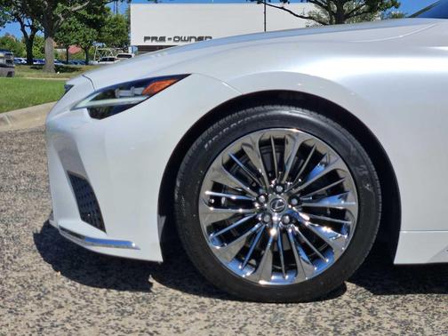 2022 Lexus LS 500 Base