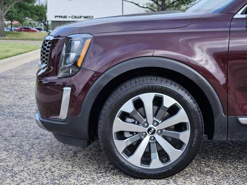 Sangria 2021 Kia Telluride EX