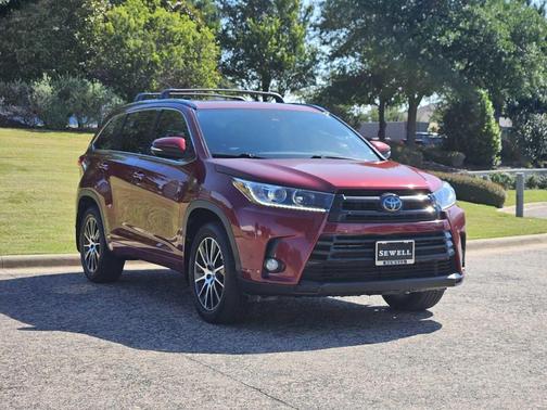 Salsa Red Pearl 2017 Toyota Highlander SE