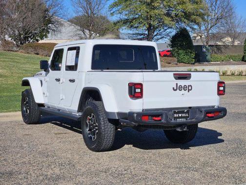 Bright White Clearcoat 2021 Jeep Gladiator Rubicon