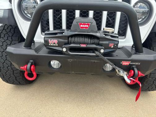Bright White Clearcoat 2021 Jeep Gladiator Rubicon