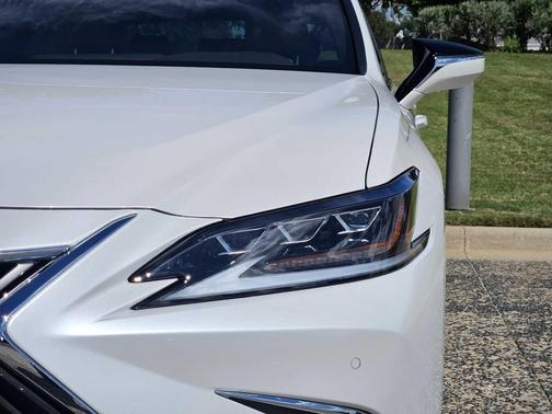 2019 Lexus ES 350 Luxury