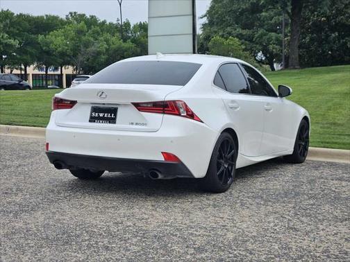 2016 Lexus IS 200t Base
