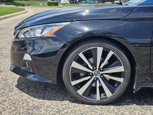 2020 Nissan Altima Platinum FWD