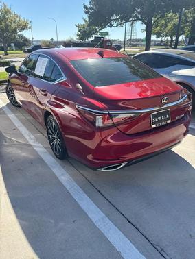 2024 Lexus ES 350 Base