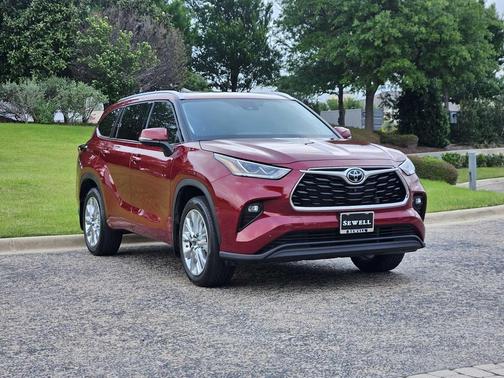 Ruby Flare Pearl 2024 Toyota Highlander Limited