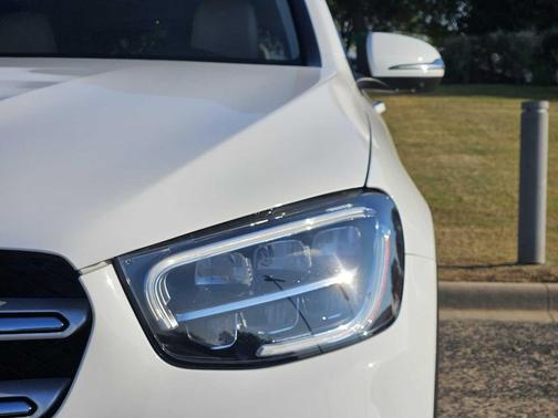 2021 Mercedes-Benz GLC 300 Base