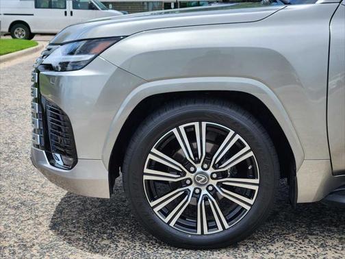 2022 Lexus LX 600 Luxury