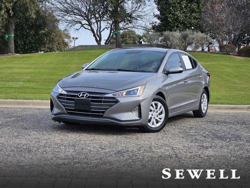 2020 Hyundai ELANTRA SE