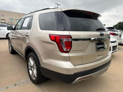 White Gold Metallic 2017 Ford Explorer Limited