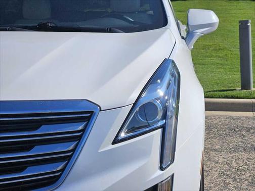 2018 Cadillac XT5 Base