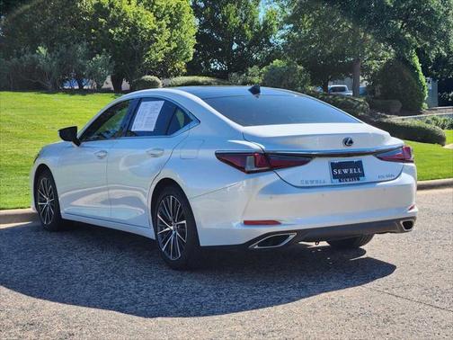 2024 Lexus ES 350 Base