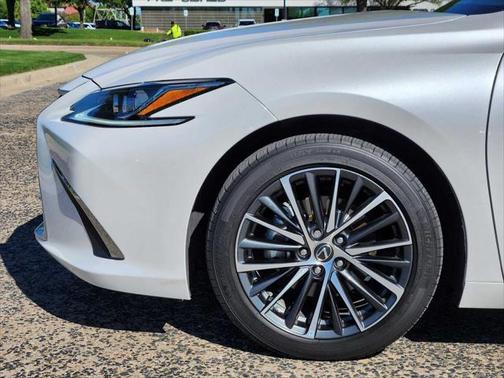 2024 Lexus ES 350 Base
