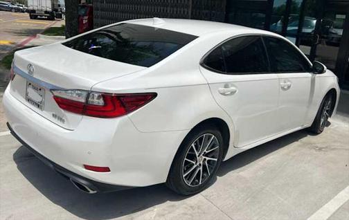 2017 Lexus ES 350 Base