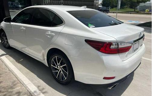 2017 Lexus ES 350 Base