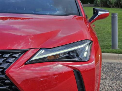 2023 Lexus UX 250h Base