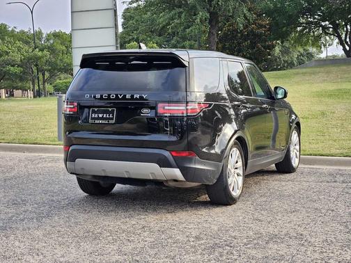 Santorini Black Metallic 2020 Land Rover Discovery HSE