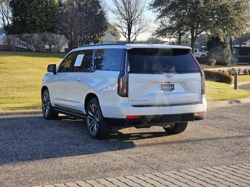 2023 Cadillac Escalade ESV Sport