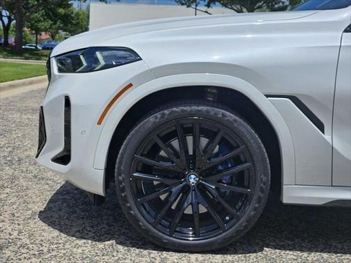 2024 BMW X6 M60i