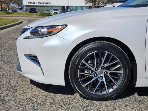 2017 Lexus ES 350 Base