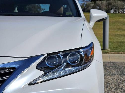 2017 Lexus ES 350 Base