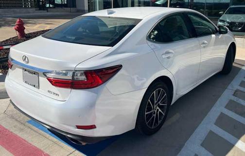 2017 Lexus ES 350 Base