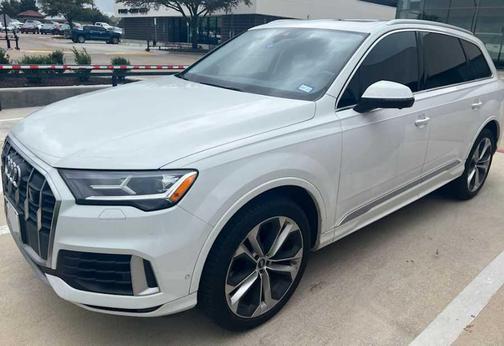2022 Audi Q7 55 Premium Plus