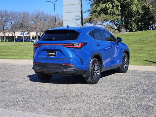 2025 Lexus NX 250 Premium