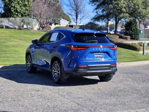 2025 Lexus NX 250 Premium
